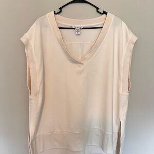 Athleta Cream V-Neck Sleeveless Tunic Top